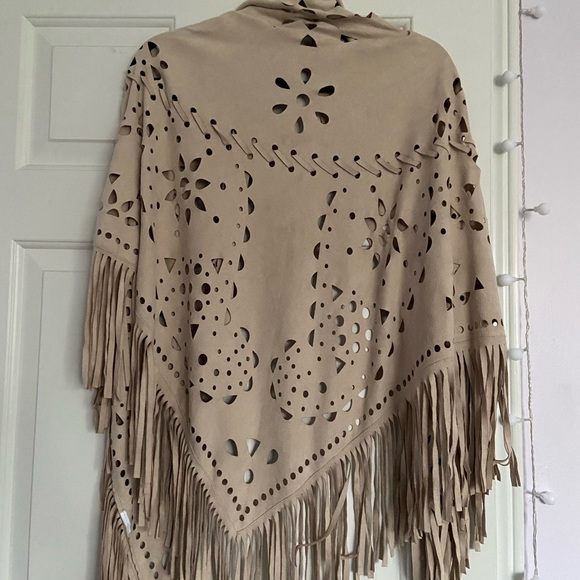 O/S Aldo Western Style Cutout Shawl Scarf (beige) - Picture 2 of 2